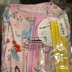 Little sleepies disney princess 2T zippy BRAND NEW!
